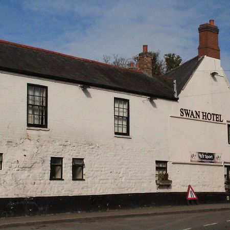 Bed and Breakfast The Swan Kineton  Экстерьер фото